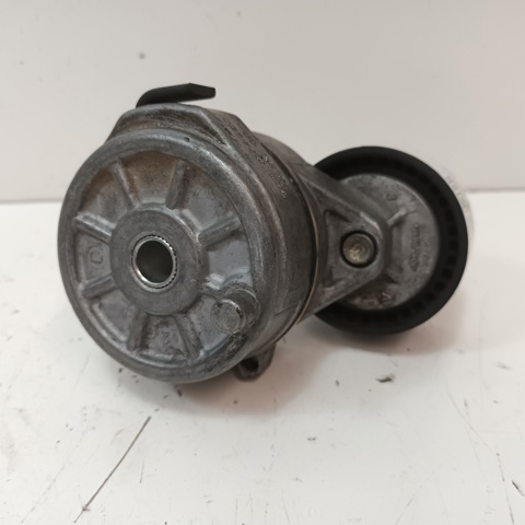 Napinacz paska napędowego 9675874680 PEUGEOT