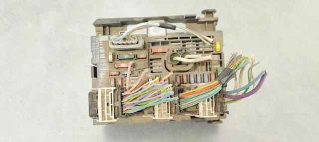 Skrzynka bezpieczników 9675877980 PEUGEOT