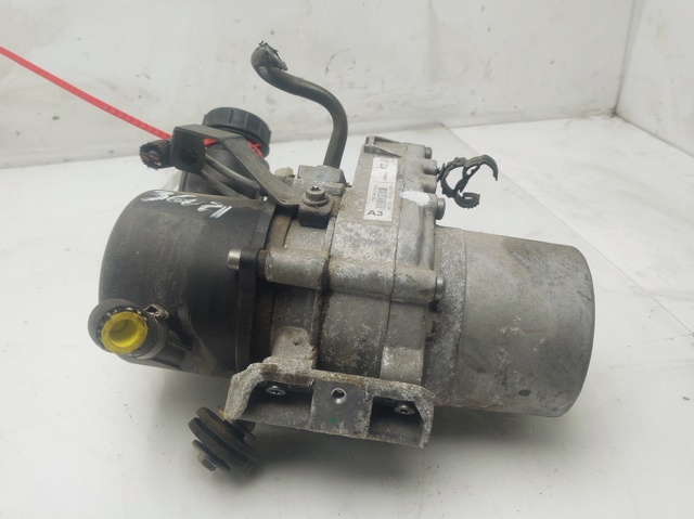Pompa wspomagania hydraulicznego kierownicy 9676154180 PEUGEOT