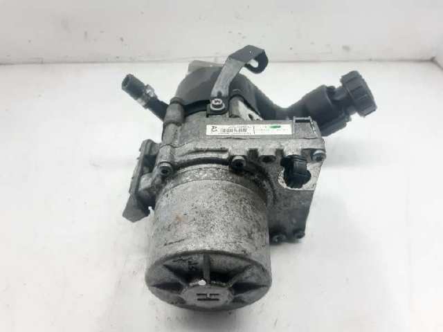 Pompa wspomagania hydraulicznego kierownicy 9676154180 PEUGEOT