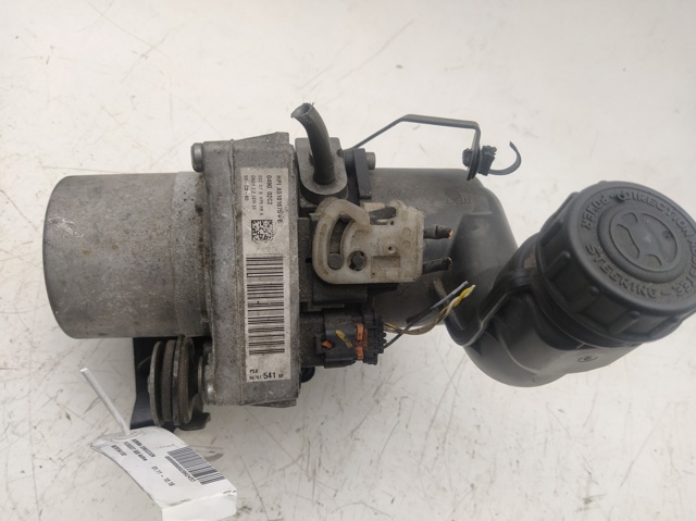 Pompa wspomagania hydraulicznego kierownicy 9676154180 PEUGEOT
