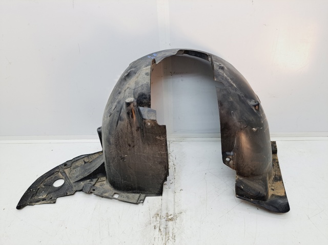 Nadkole błotnika przedniego prawe 9676736880 PEUGEOT