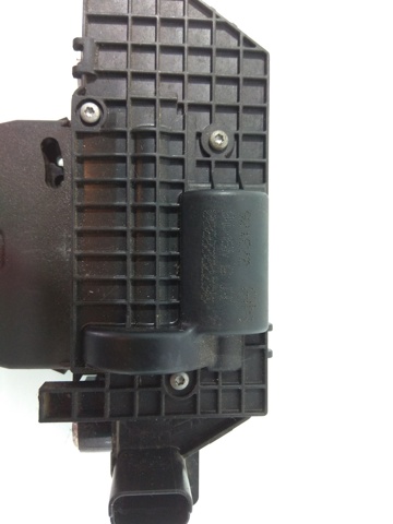 Zamek klapy bagażnika (3/5 drzwi tylnych) 9677220380 PEUGEOT