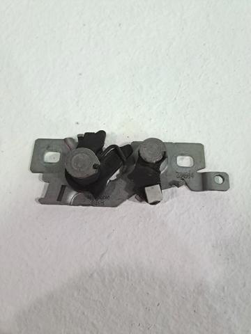 Zamek maski 9677850980 PEUGEOT