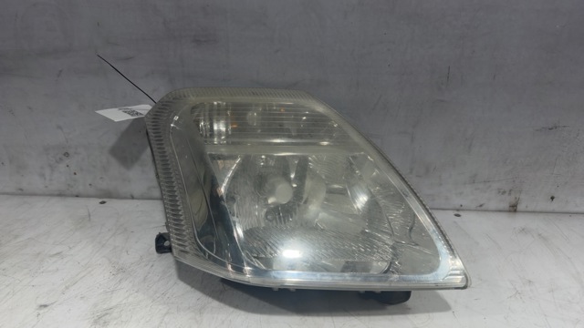 Reflektor prawy 9680128180 PEUGEOT