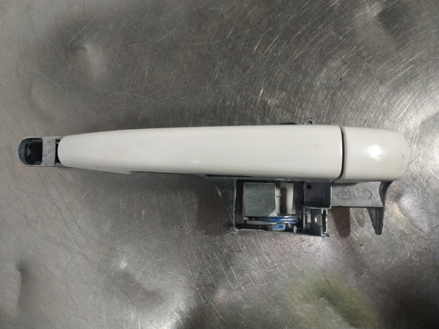 Pałąk zewnętrznej klamki drzwi przednich prawej 9680168580 PEUGEOT