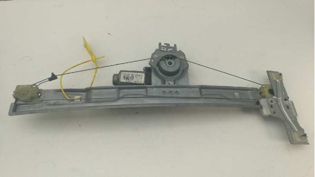 Mechanizm podnoszenia szyby drzwi przednich lewych 9681181980 PEUGEOT