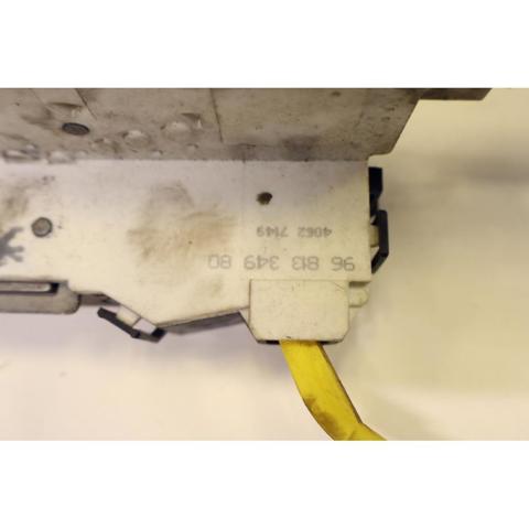 Zamek drzwi przednich prawych 9681334980 PEUGEOT