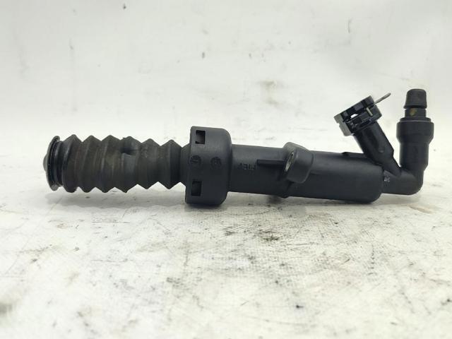 Cylinder roboczy sprzęgła 9681495580 PEUGEOT