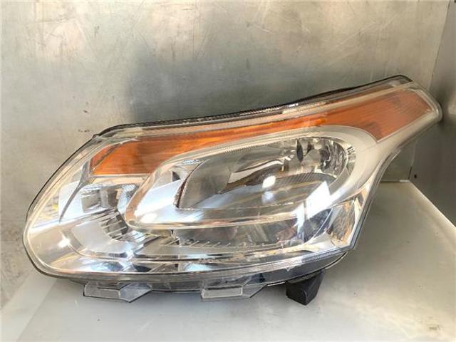 Reflektor lewy 9681873980 PEUGEOT