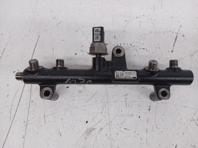 Rozdzielacz paliwa 9681909680 FIAT