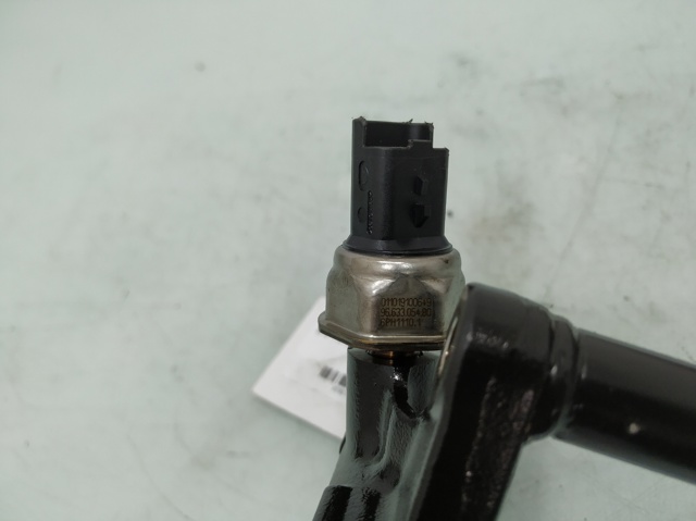 Rozdzielacz paliwa 9681909680 PEUGEOT