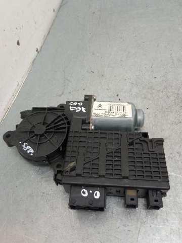 Mechanizm podnoszenia szyby drzwi przednich prawych 9682495580 PEUGEOT