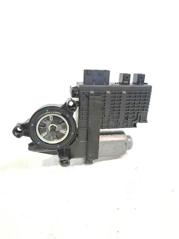 Mechanizm podnoszenia szyby drzwi przednich prawych 9682495580 PEUGEOT