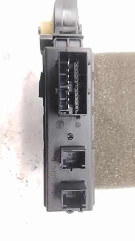 Mechanizm podnoszenia szyby drzwi przednich prawych 9682495580 PEUGEOT