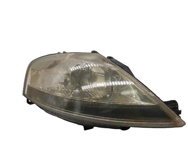 Reflektor prawy 9682672980 PEUGEOT