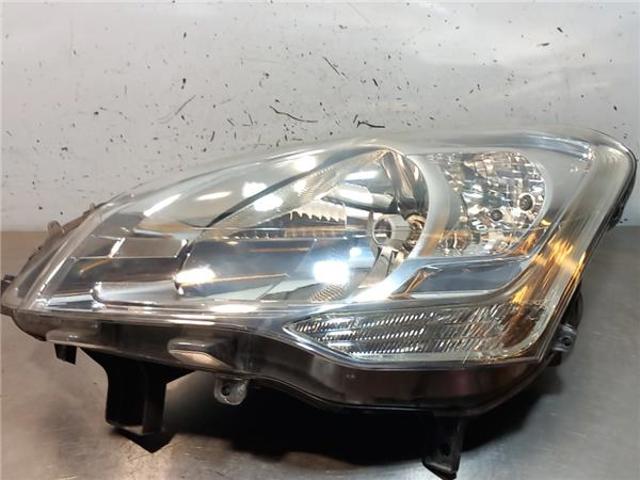 Reflektor lewy 9682828280 PEUGEOT
