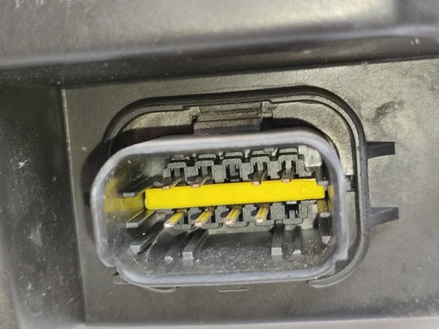 Reflektor lewy 9682828280 PEUGEOT