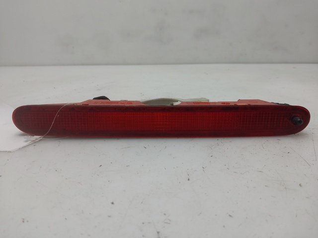 Lampa stop tylna dodatkowa 9682830180 PEUGEOT