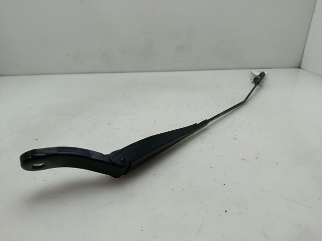 Ramię wycieraczki szyby przedniej 9682974380 PEUGEOT