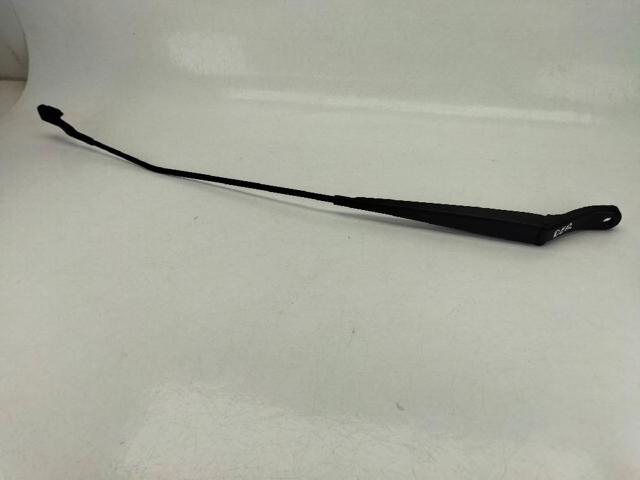 Ramię wycieraczki szyby przedniej 9682974780 PEUGEOT