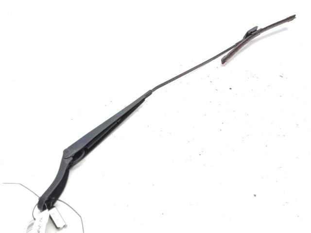 Ramię wycieraczki szyby przedniej 9682974780 PEUGEOT