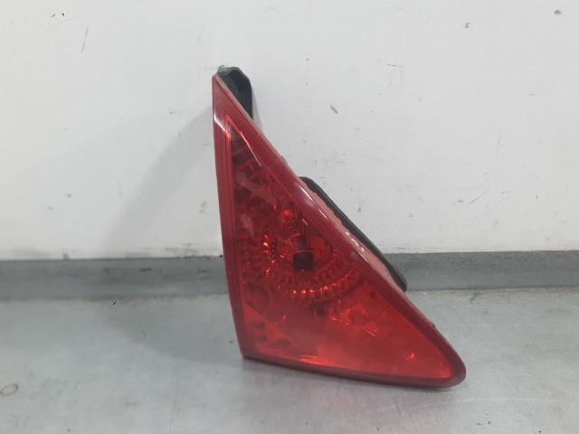 Lampa zespolona tylna lewa wewnętrzna 9683461080 PEUGEOT