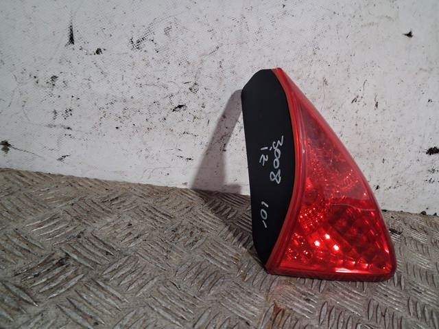 Lampa zespolona tylna lewa wewnętrzna 9683461080 PEUGEOT