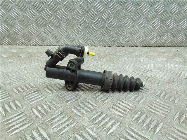 Cylinder roboczy sprzęgła 9683750480 PEUGEOT