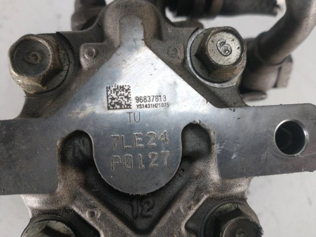 Pompa wspomagania hydraulicznego kierownicy 96837813 GM
