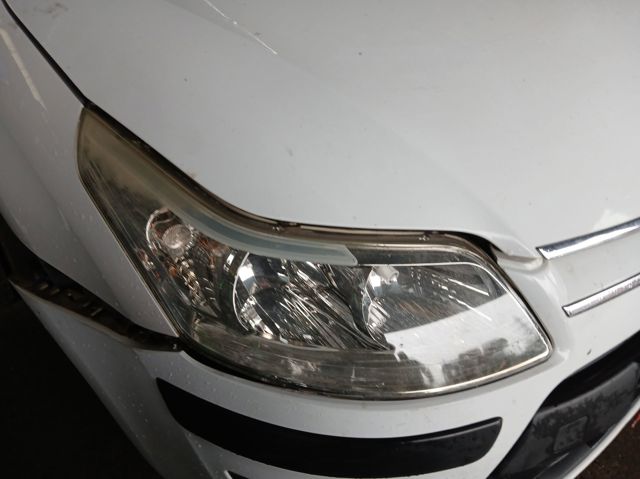 Reflektor prawy 9684382280 PEUGEOT