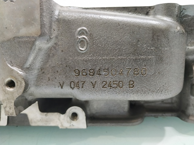 Głowica cylindrów 9684487210 PEUGEOT