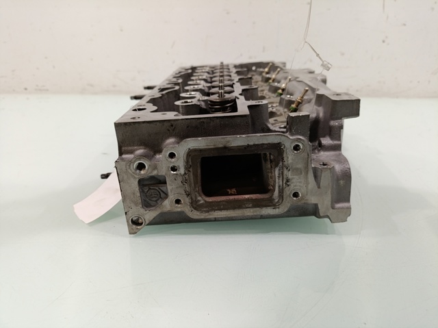Głowica cylindrów 9684504780 VOLVO