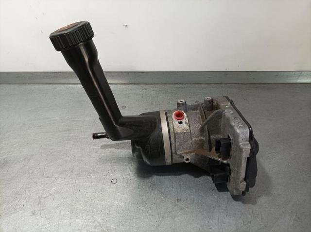 Pompa wspomagania hydraulicznego kierownicy 9684979180 PEUGEOT
