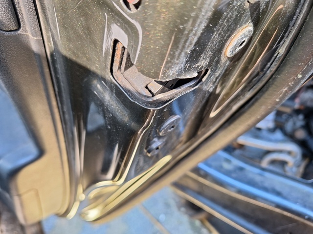 Zamek drzwi przednich prawych 9685351480 PEUGEOT