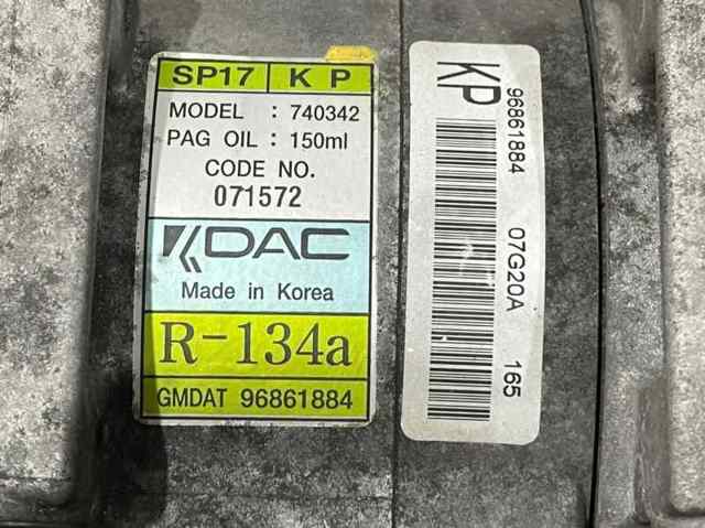 Sprężarka klimatyzacji 96861884 GM