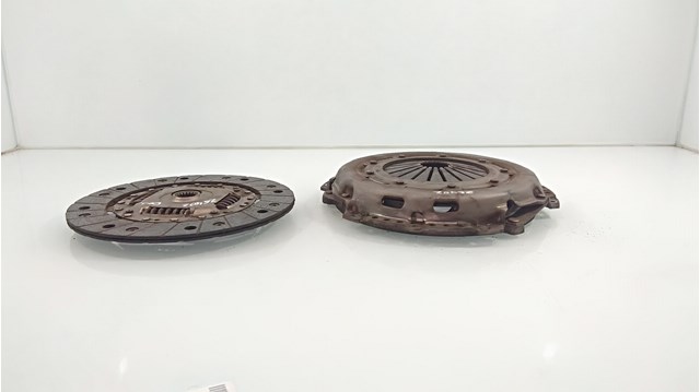 Docisk sprzęgła Peugeot 3008 1 0U