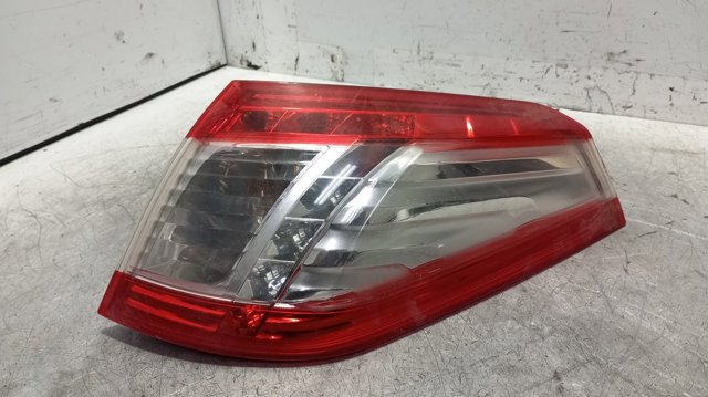 Lampa zespolona tylna prawa zewnętrzna 9686779680 PEUGEOT