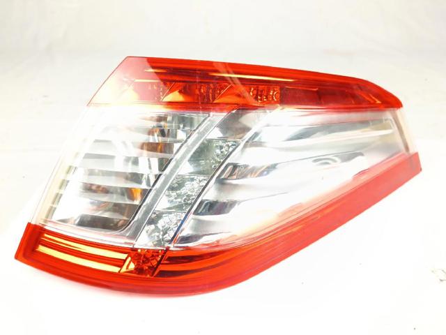 Lampa zespolona tylna prawa zewnętrzna 9686779680 PEUGEOT