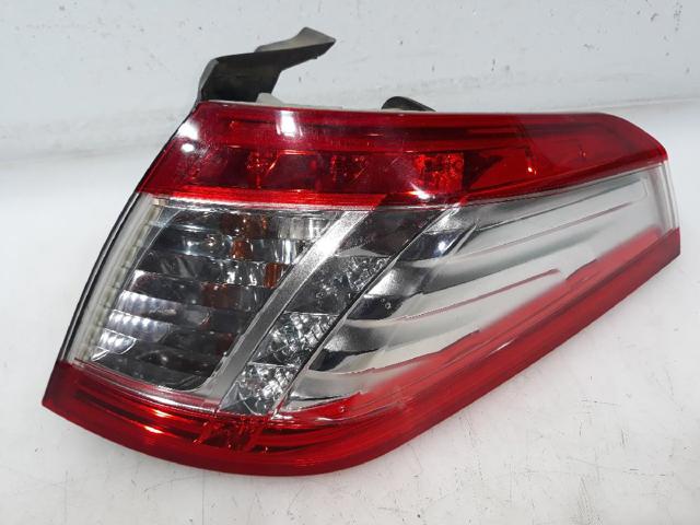 Lampa zespolona tylna prawa zewnętrzna 9686779680 PEUGEOT