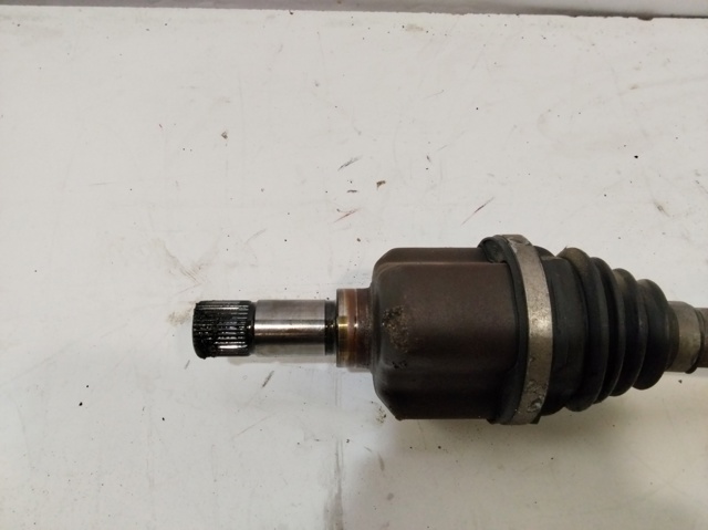 Półoś napędowa przednia lewa 9686867280 PEUGEOT