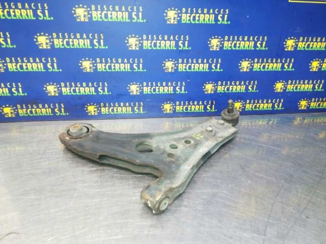 Wahacz zawieszenia przedniego dolny lewy 96870465 GM