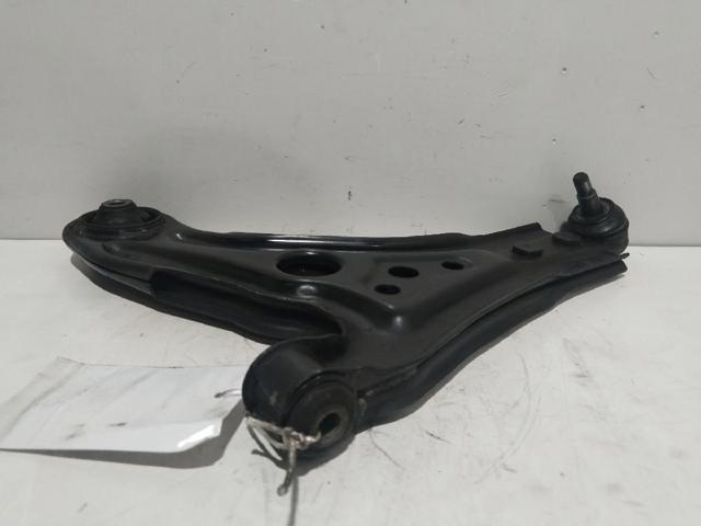 Wahacz zawieszenia przedniego dolny lewy 96870465 GM