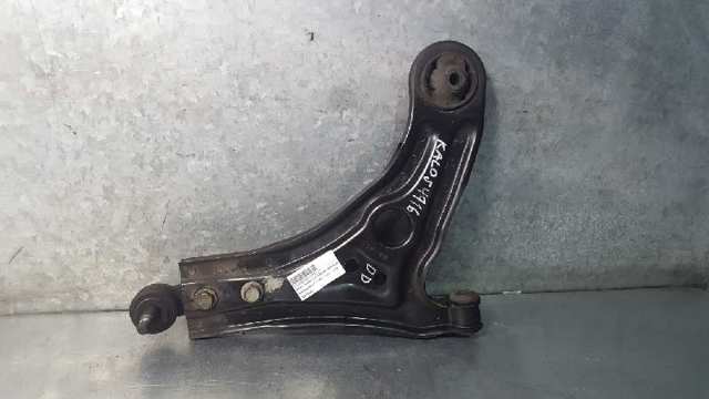 Wahacz zawieszenia przedniego dolny prawy 96870466 GM