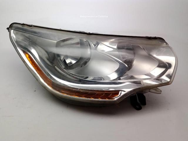 Reflektor prawy 9687304480 PEUGEOT