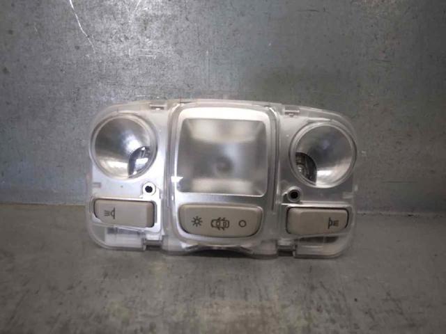 Lampka oświetlenia kabiny tylna 96887290BJ PEUGEOT