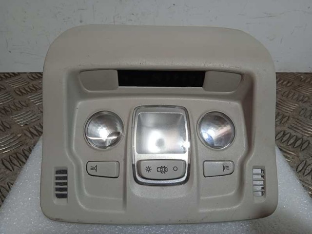 Lampka oświetlenia kabiny tylna 96887290BJ PEUGEOT