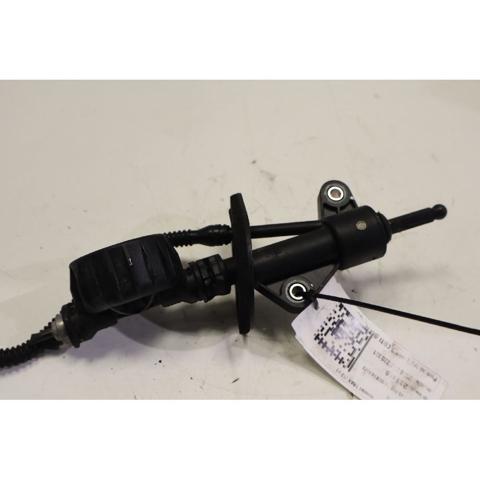 Cylinder sprzęgła główny 96887800 GM