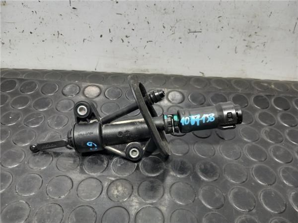 Cylinder sprzęgła główny 96887800 OPEL