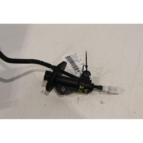 Cylinder sprzęgła główny 96887800 OPEL